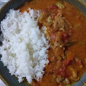 お手軽簡単☆ココナッツトマトカレー